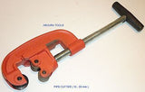 PIPE OR TUBE CUTTER ( 15 - 50 mm ) METAL, COPPER, OR PLASTIC PIPE CUTTER- NEW.