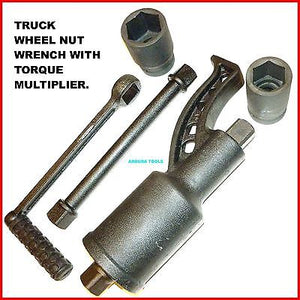 TRUCK WHEEL NUT WRENCH WITH TORQUE MULTIPLIER TOOL KIT - BRAND NEW IN CASE.