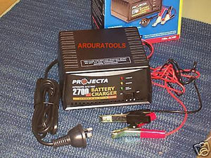 BATTERY CHARGER FULLY AUTO  6 V / 12 V - 4 AMP-  New.